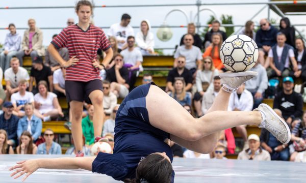 lucie-naostyle-pulse-sopot-championnat-europe-freestyle-football2-min