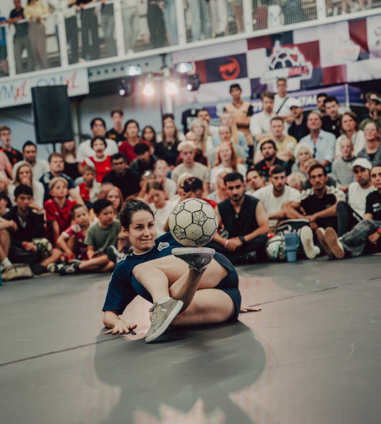 lucie-naostyle-superball-world-champion-freestyle-football9